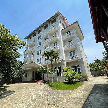 Thien Binh Hotel Hòa Bình Exteriör bild