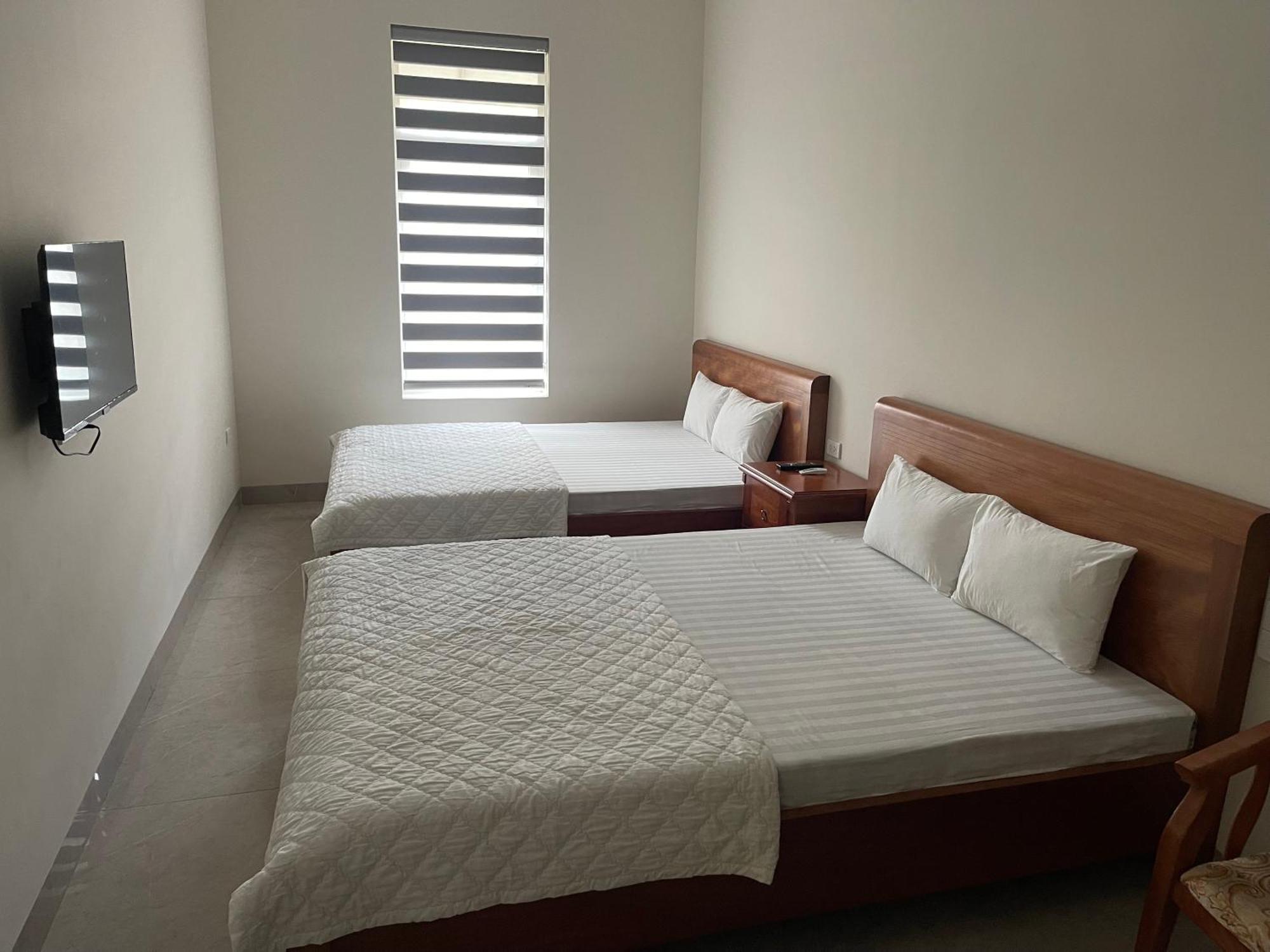 Thien Binh Hotel Hòa Bình Exteriör bild