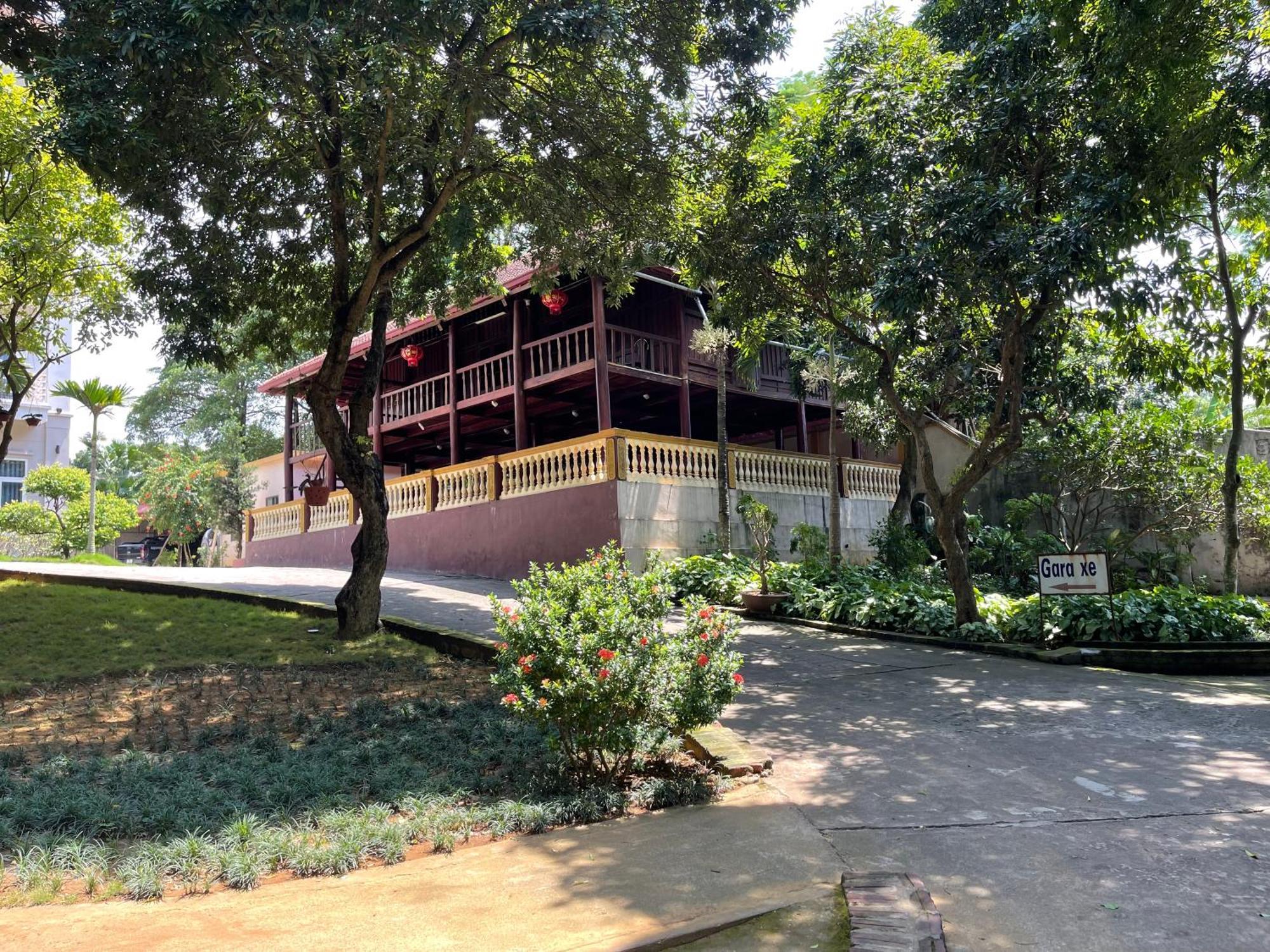 Thien Binh Hotel Hòa Bình Exteriör bild
